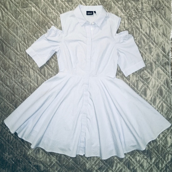 Only Dresses & Skirts - ONLY cold shoulder pin stripe skaterdress